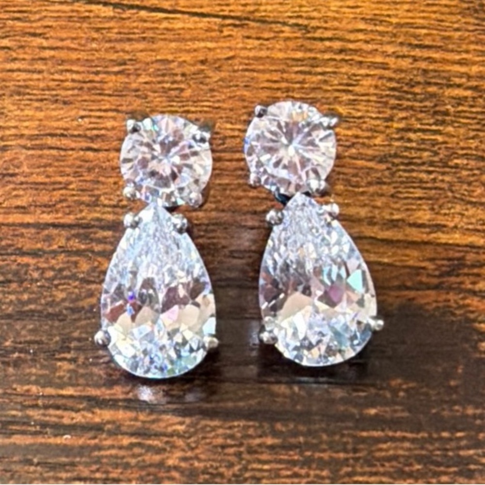 Elegant Sterling Silver 925 CZ dangle Drop post teardrop Earrings